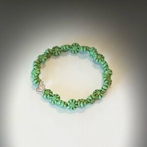 Sabika green flower stretch bracelet